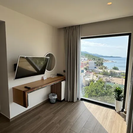 Hotell Utopia 4*