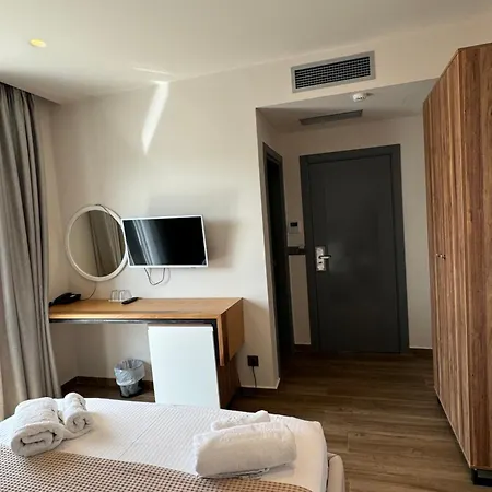 Utopia 4* Ksamil