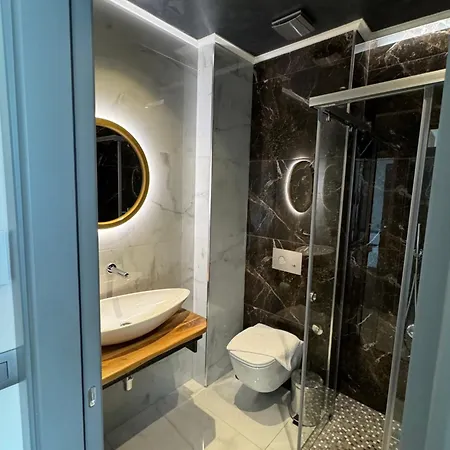 Ξενοδοχείο Utopia 4*