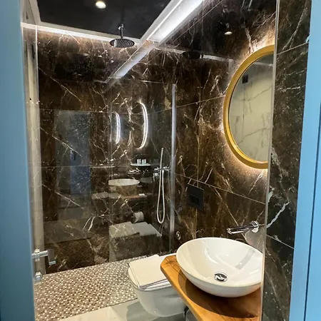 Utopia 4* كساميل