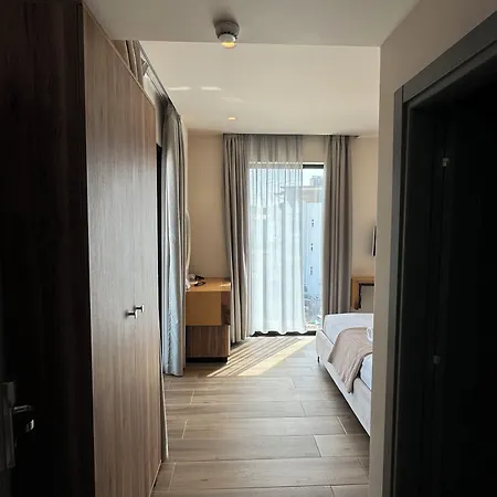 Hotel Utopia 4*