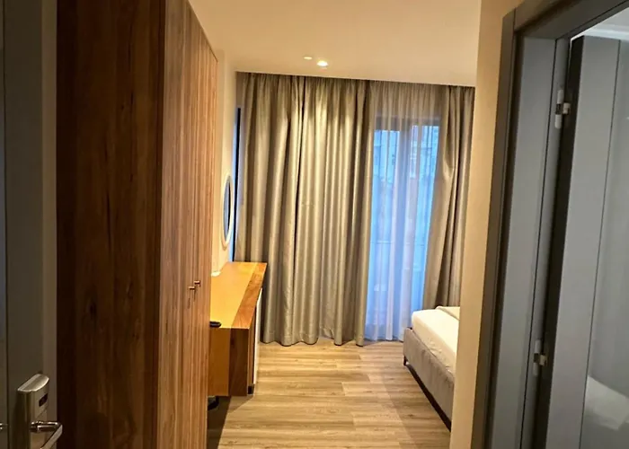 Utopia 酒店 卡萨米尔