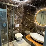 Hotel Utopia