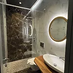 Hotel Utopia